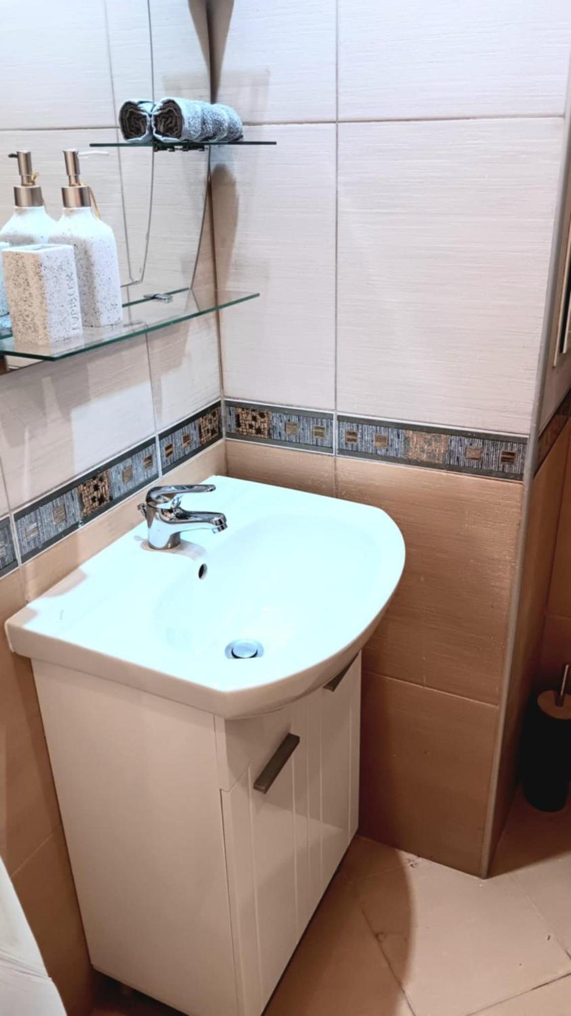 New Near Bulgaria Mall And Bul Bulgaria Apartament